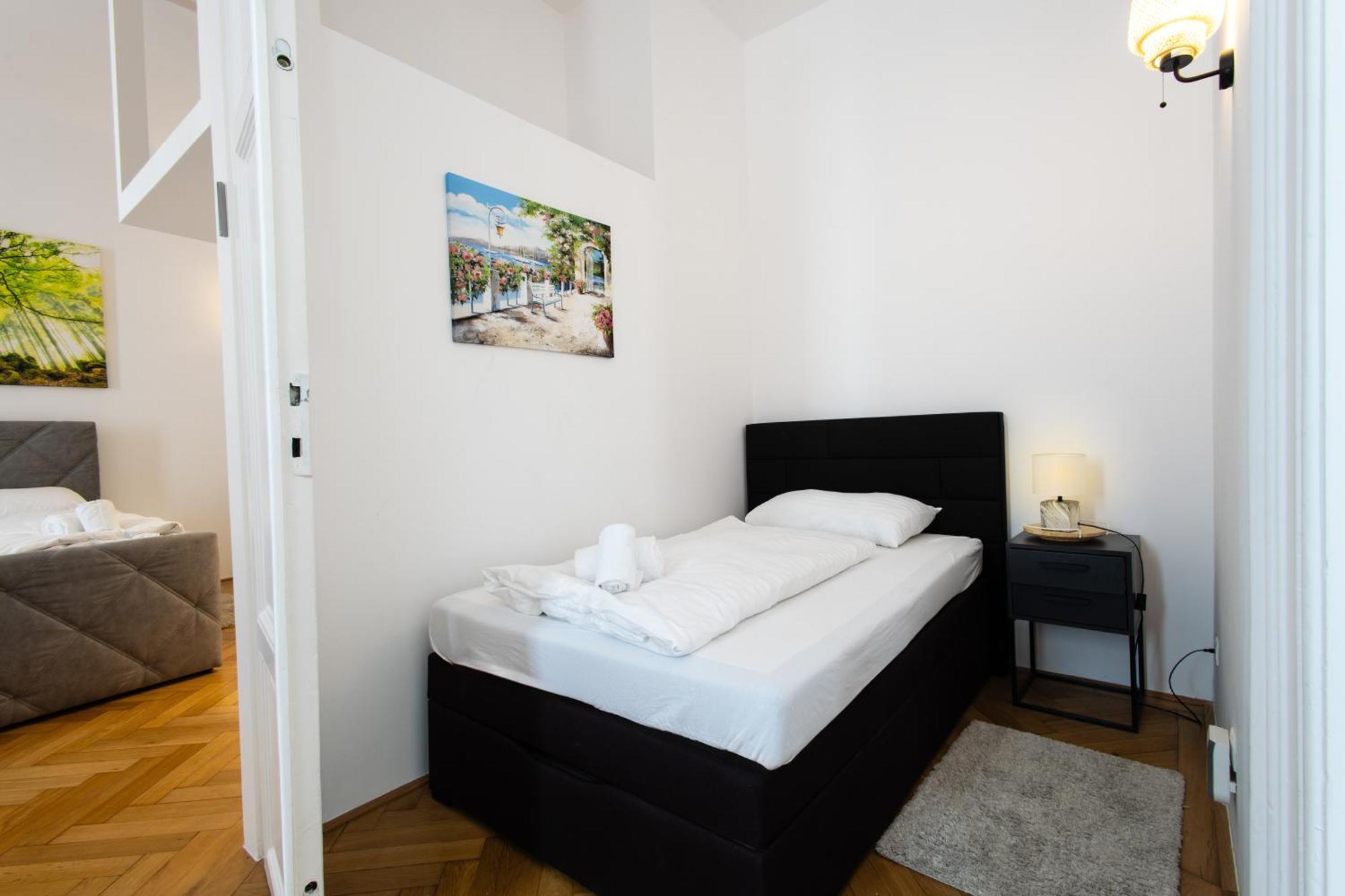 Apartments 4 You Red Star 8 فيينا المظهر الخارجي الصورة