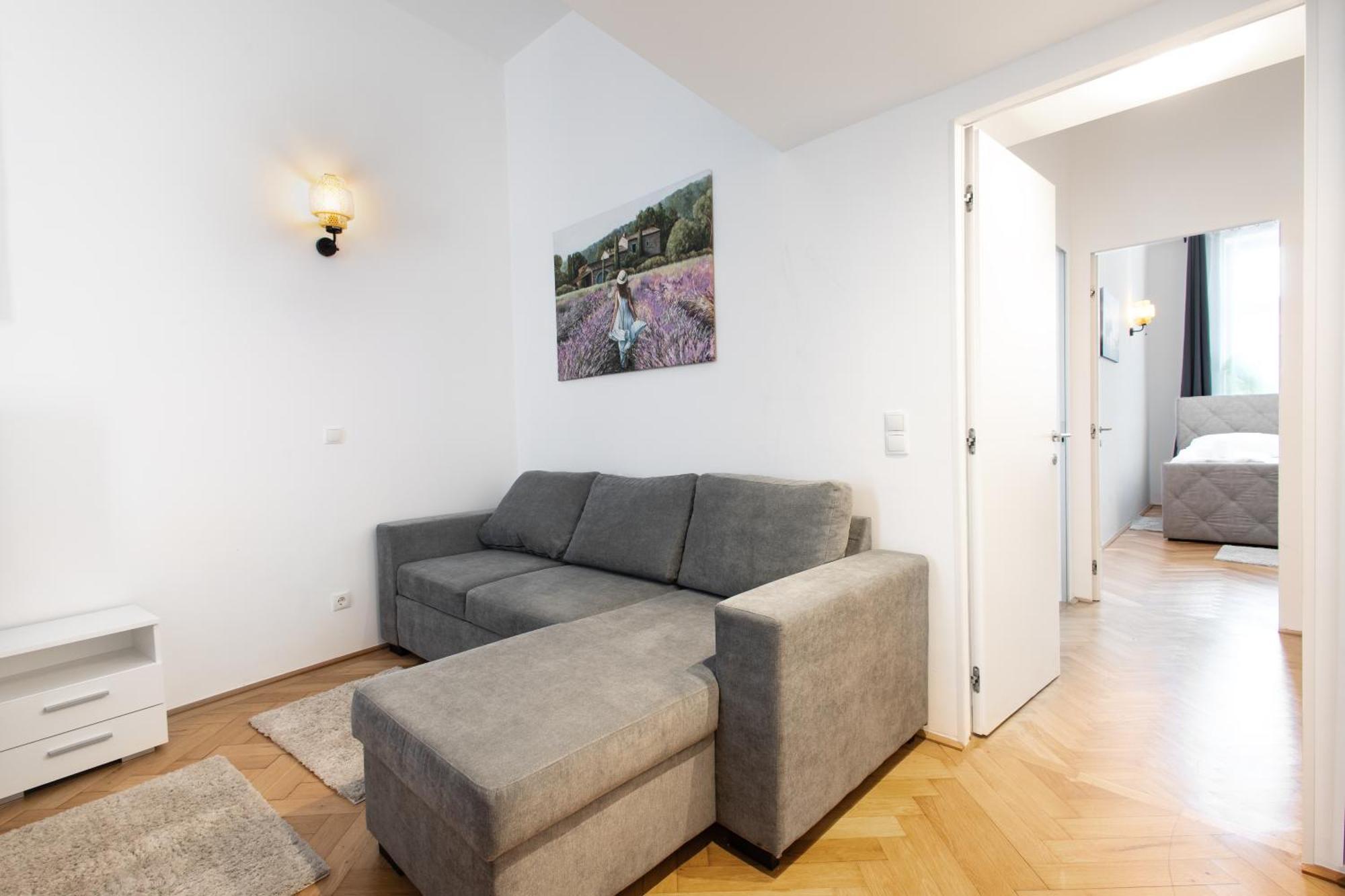 Apartments 4 You Red Star 8 فيينا المظهر الخارجي الصورة